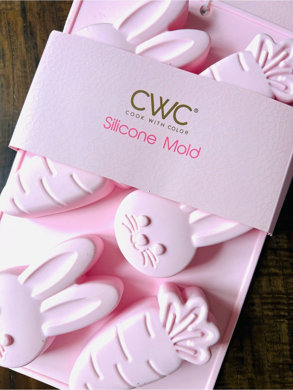 CWC Pink Silicone Bunny & Carrot Baking Mold